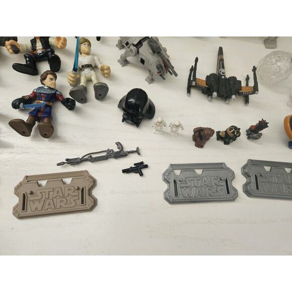 Star Wars action figures and accessories lot - Picture 7 of 11